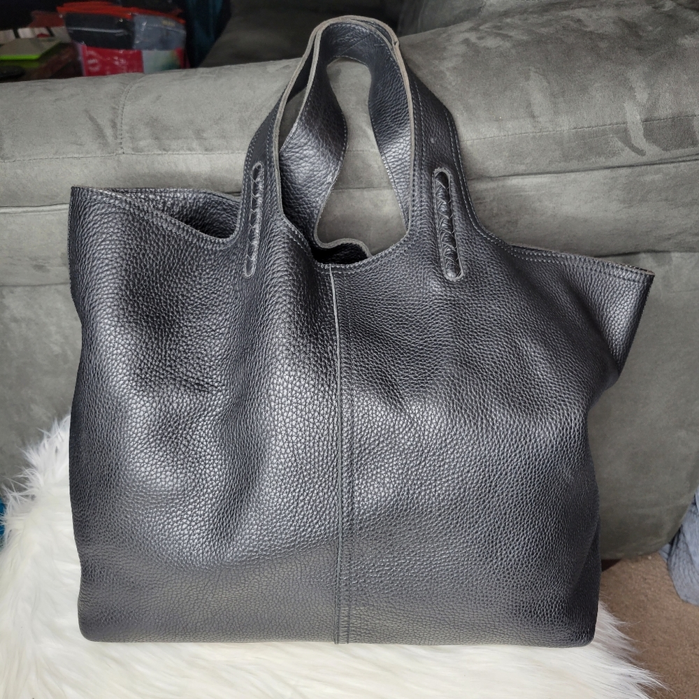 Bottega Veneta Black Pebbled Leather Tote